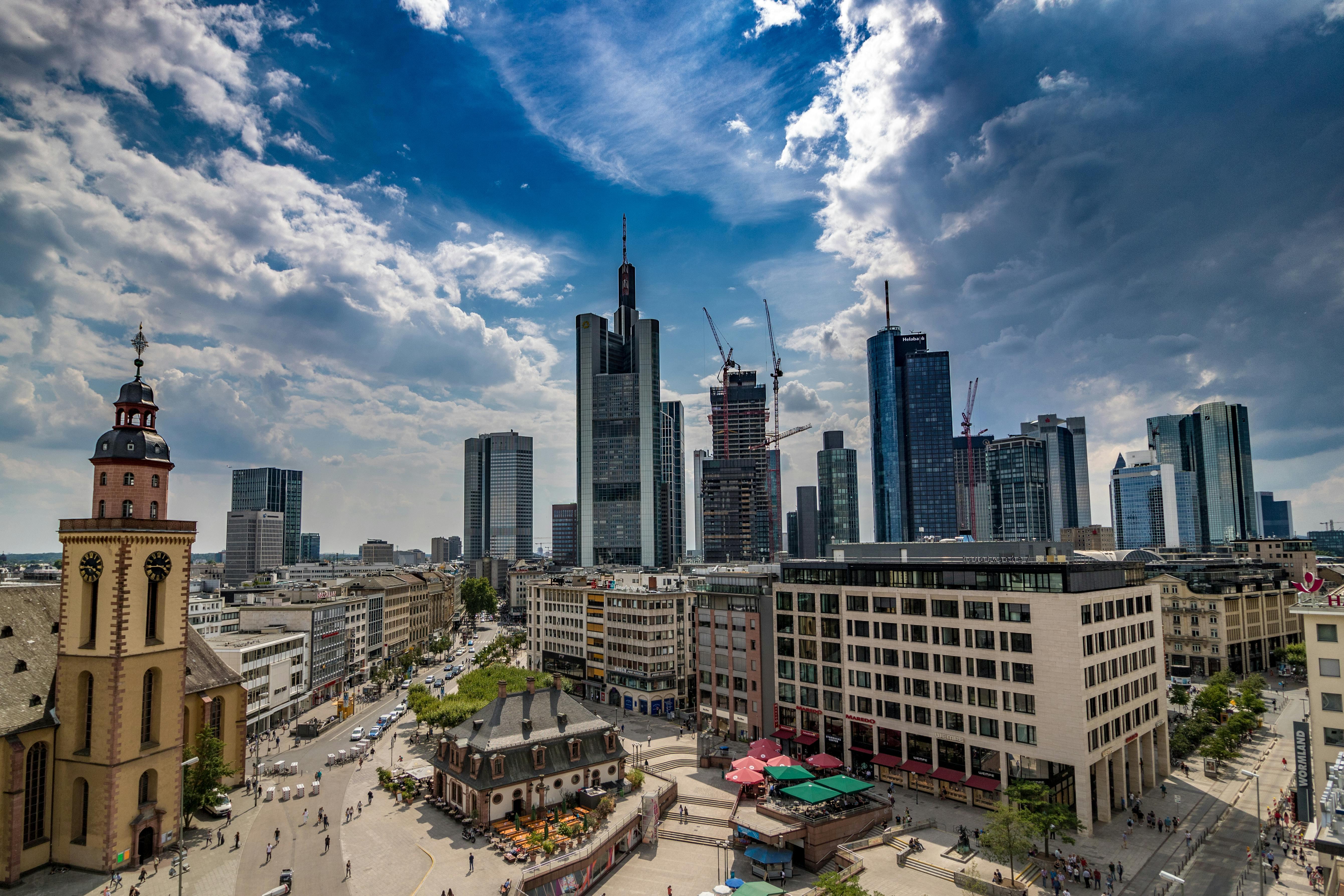 Frankfurt am Main Hotels With Jacuzzi in Room