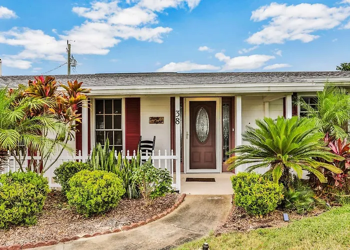 Ormond Beach Villas with private pool