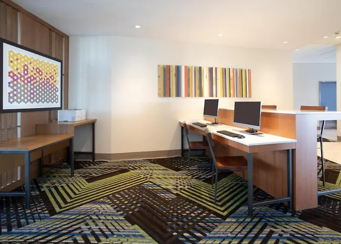 Goodland Hotels