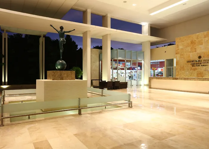 Casino Hotels in Akumal