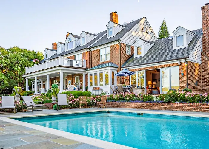 Annapolis Villas with private pool