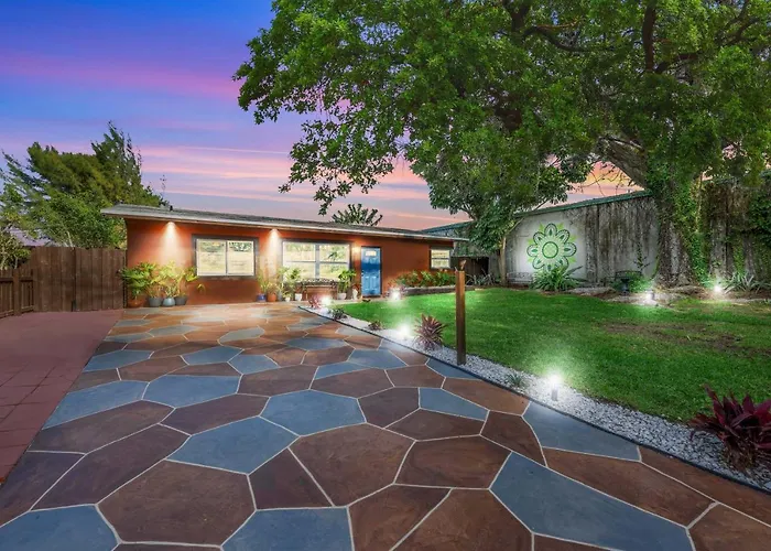 Pompano Beach Villas with private pool