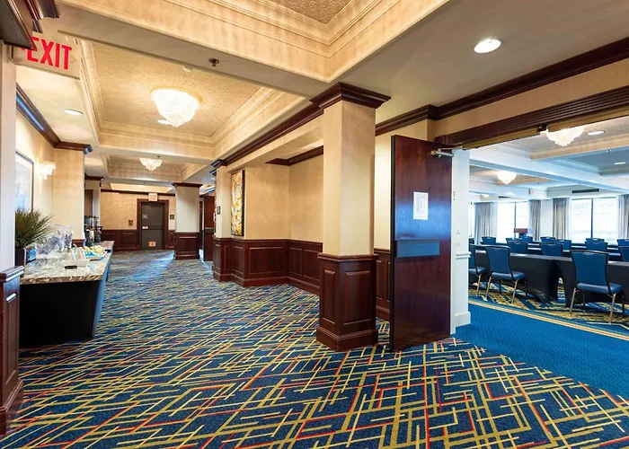 Saint Louis Hotels