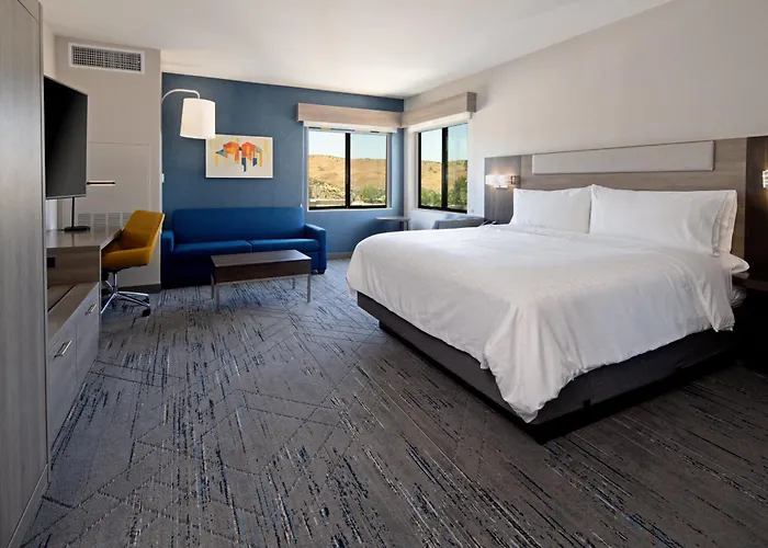 hotels near 