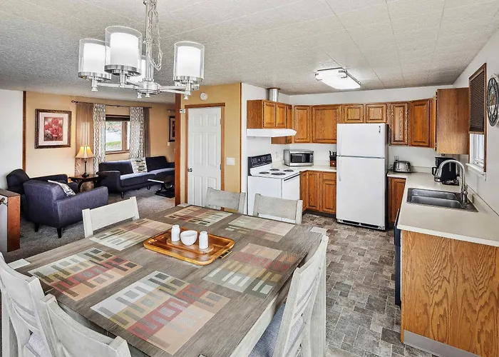 Seward Beach hotels