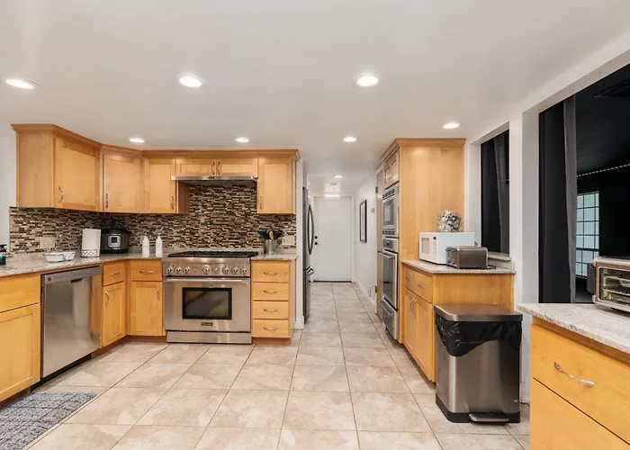 Mammoth Lakes Villas with private pool