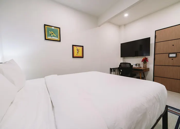 hotels near 