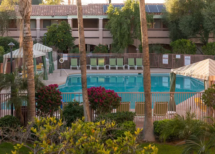 Yuma Hotels With Jacuzzi in Room