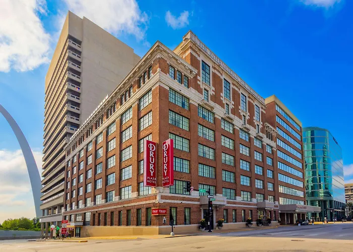 Saint Louis Hotels With Jacuzzi in Room