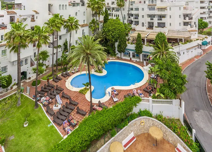 hotels near 