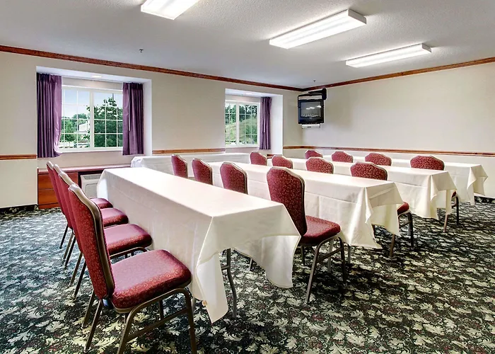 Bridgeport Hotels
