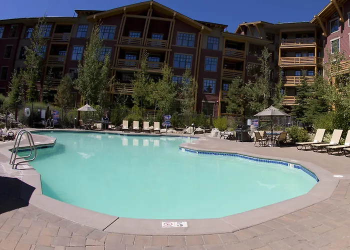 Mammoth Lakes Ski Resorts