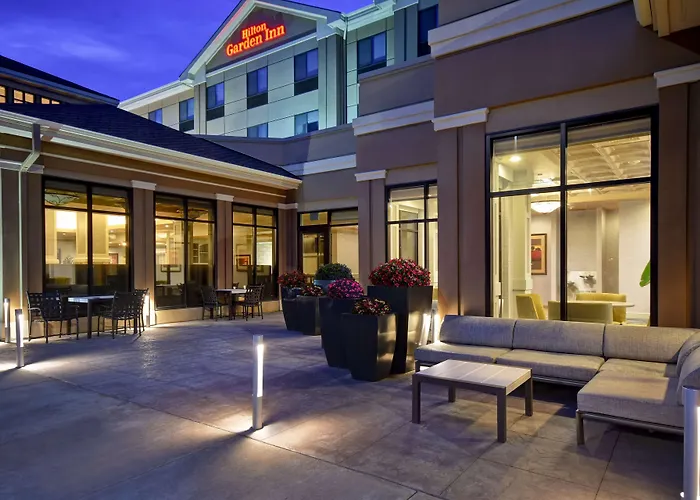 Twin Falls Beach hotels