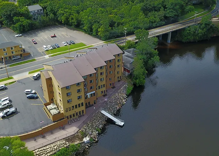 Wisconsin Dells Hotels With Jacuzzi in Room