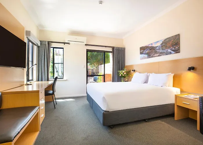 Perth Hotels With Jacuzzi in Room