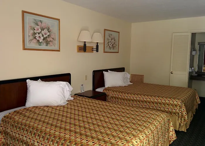 Perrysburg Hotels