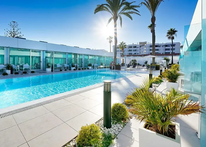 hotels near 